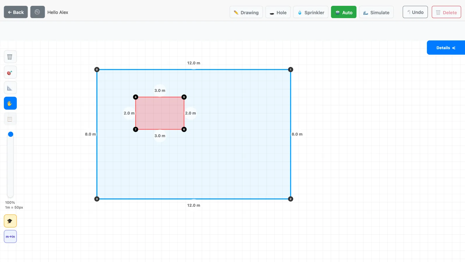 Un giardino misto disegnato in SprinklerMap: prato con patio escluso tramite lo strumento Buco — le superfici dure sono le prime da togliere dal calcolo